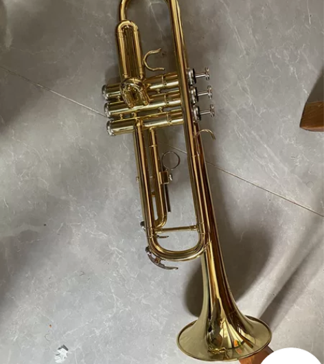 小号全新有一点点小瑕疵 感兴趣的话点“我想...