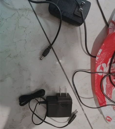 电脑屏幕电源线,锂电充电线,电子秤充电线等...