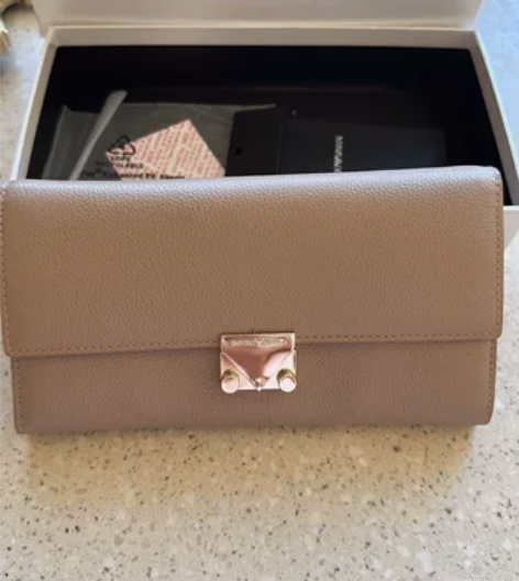 全新正品Armani 阿玛尼 女士钱包 长...