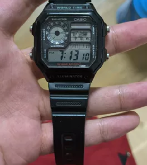 卡西欧ae1200，两年前买的，最近换手表...