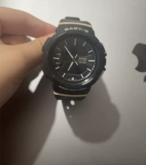 Casio BABY-G系列手表，黑白配色...