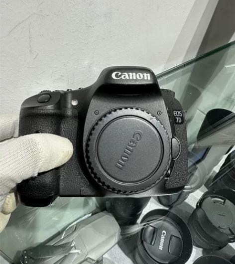 佳能单反相机7D单机，实物拍摄，功能正常，...