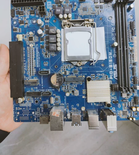 华硕B150M一体机主板，功能完好，有挡板...