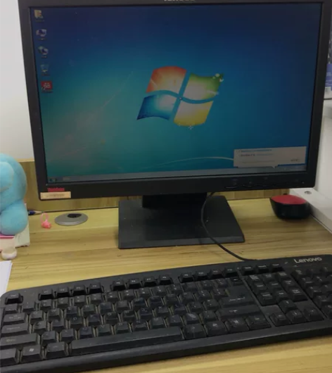 联想电脑，家里闲置物品，主机一套  配置看...