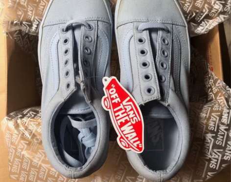 Vs果冻蓝全新断码帆布鞋 35  36  ...