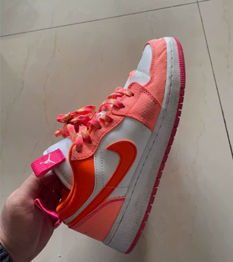 NIKE 乔丹AJ1 新旧见图 大概穿了8...