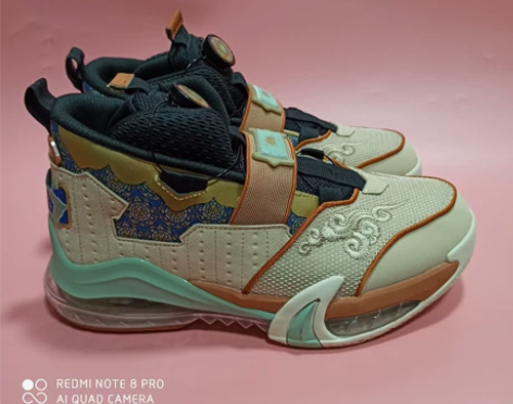 全新乔丹儿童新款气垫旋纽扣篮球鞋 中国风缓...