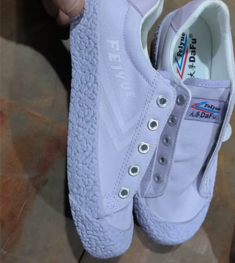 大孚飞跃帆布鞋女鞋34码偏大一码适合35脚...