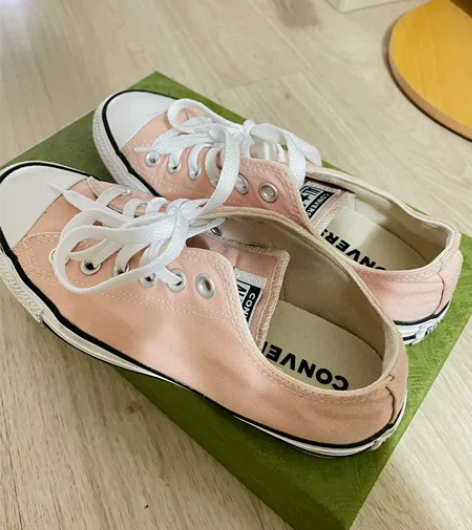 Converse/匡威 女款低帮帆布鞋 感...