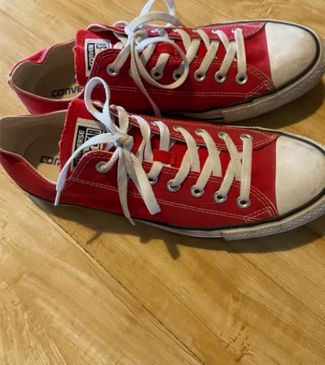 匡威 45码 鞋子太多 闲置出售 非偏远可...