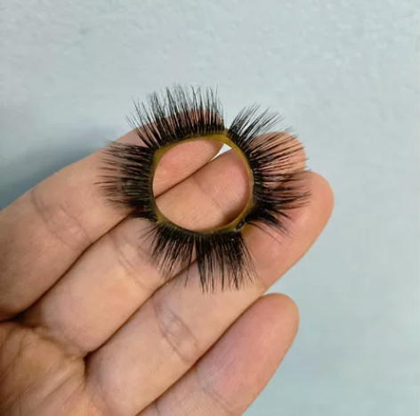 全新 全新 ，手工制作乳胶羊眼圈39元一个...