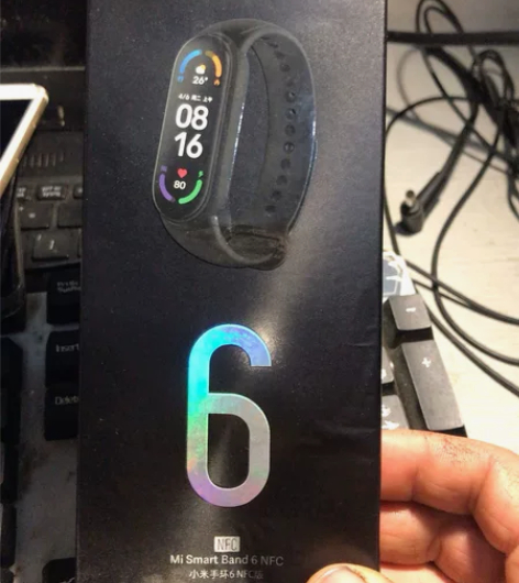 公司年会奖品小米手环6nfc版本. 感兴趣...