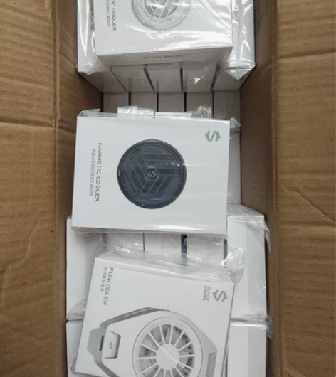 全新未拆】黑鲨冰封散热背夹2磁吸版 全新未...