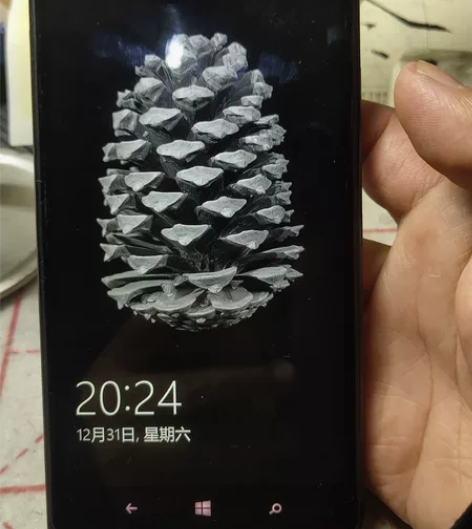 诺基亚1520，还能用，就是软件没有了，屏...