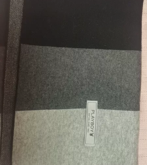 花花公子围巾实体店入 没戴过 本来送对象的...