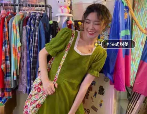甜美连衣裙法式初恋夏季复古清新抹茶绿蕾丝花...