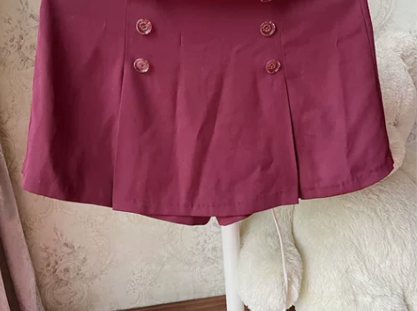 酒红A字裙 基本全新 显气质 便宜出！！！...