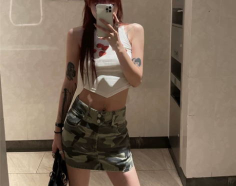 NOSE自制 迷彩设计感漏腰辣妹半身裙女夏...