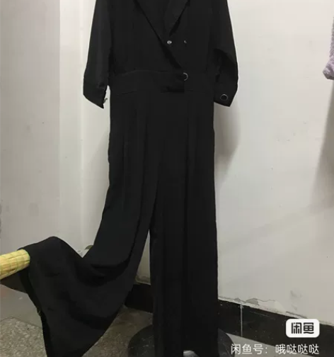 M码可穿到115斤黑色中袖连体裤包邮非偏远...