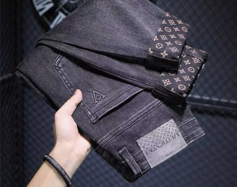 黑灰色加绒加厚牛仔裤男潮牌2021年新款秋...