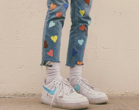 ?美式复古bm彩色爱心印花牛仔裤女直筒宽松...
