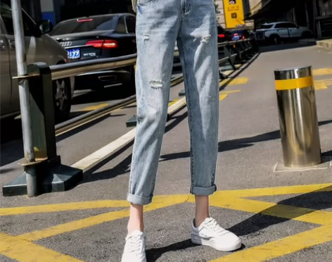 高腰破洞九分牛仔裤女 27的腰口，不是紧身...