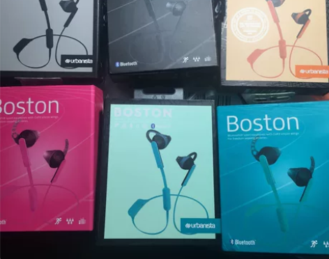 5级防水 运动蓝牙入耳式耳机 盒装全新 爱...