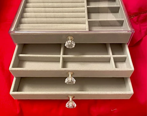 19.9元 三层亚克力首饰收纳盒项链耳环盒...