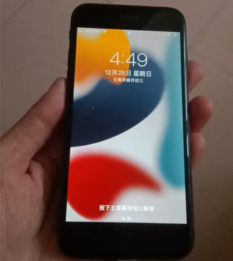 苹果8黑色98新三网,256内存。电池寿命...