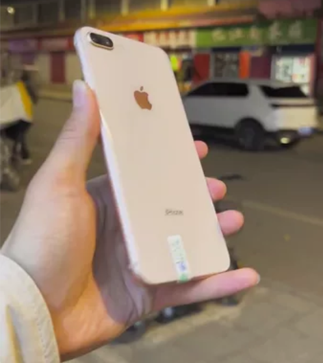 iPhone 8 plus 256G 几乎...