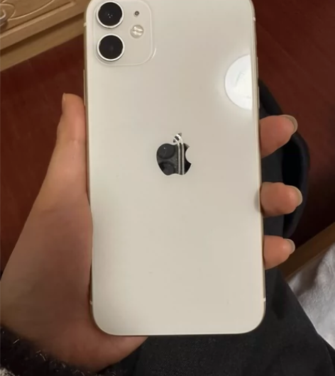 苹果11全网通，128G。保护的很好，没有...