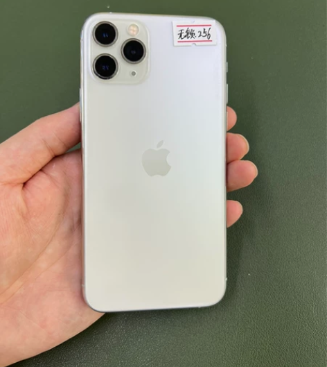 11pro 256 银色 无锁三网 纯原装...