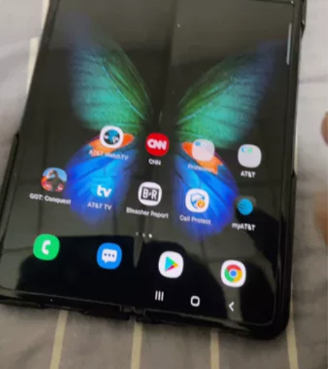 三星f9000 有使用过的痕迹 小屏幕外屏...