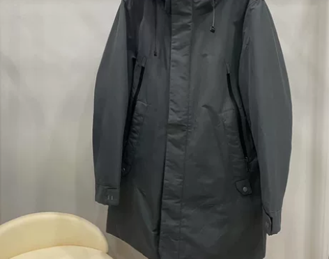 休闲男士羽绒服，90灰鸭绒，全新无吊牌！1...