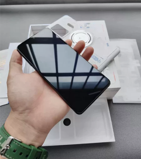 品牌黑鲨（手机） 型号黑鲨 游戏手机5（5...