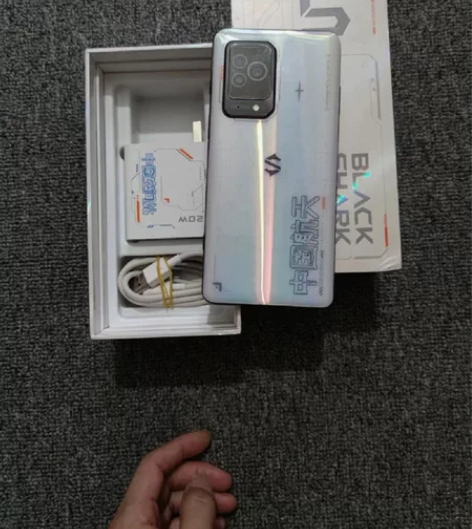正品黑鲨5 pro 中国航天版 手机 12...