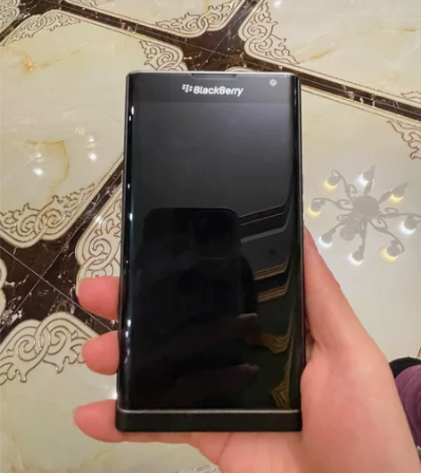 blackberry/黑莓手机99新 感兴...