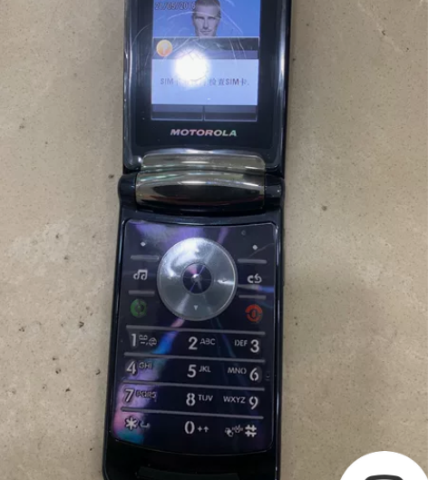 出摩托罗拉v8 去年在一个卖家手上买来 买...