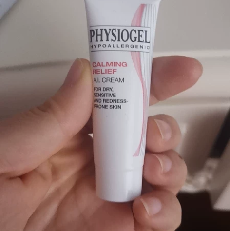 霏丝佳的面霜10ml，乳液5ml一起转卖，...