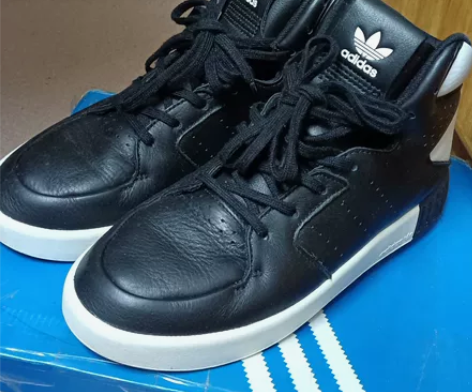 [呲牙]Adidas中帮女士运动鞋[hot...