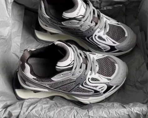 2022新款巴黎弹簧老爹鞋女悬浮做旧增高超...