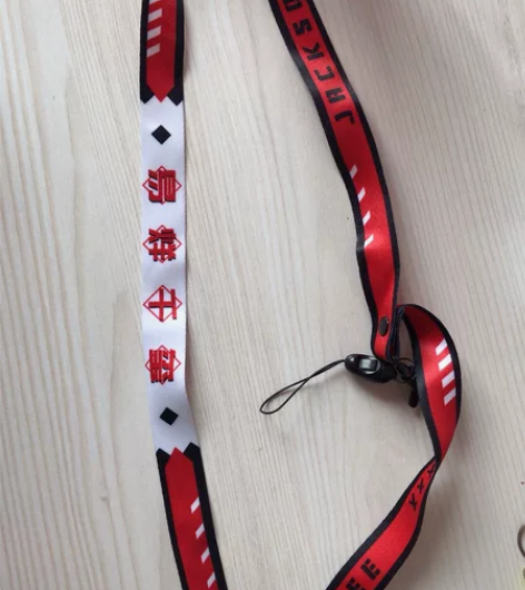 手机挂绳 五块三个 感兴趣的话点“我想...