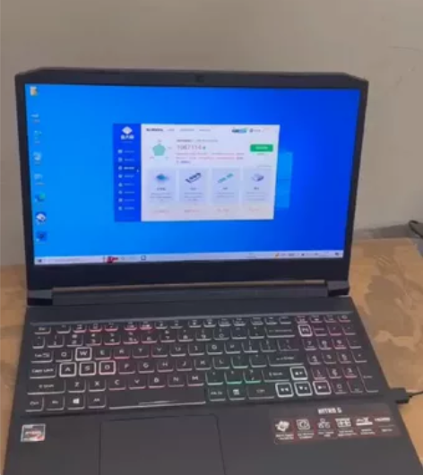 144电竞屏R7五代3060宏基暗影骑士擎...