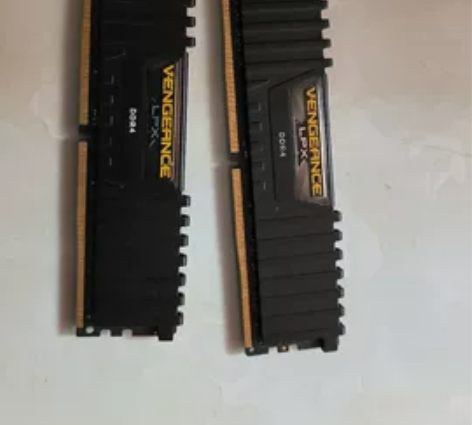 自用海盗船DDR4  8G×2  升级内存...