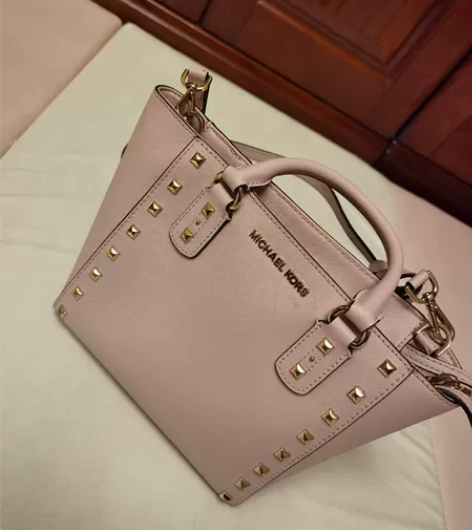 MK 迈克科尔斯 粉色铆钉包 小号 基本全...