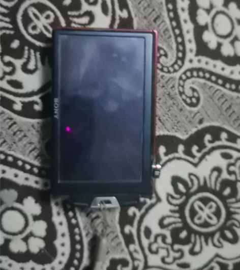 家里翻出来的，查了一下索尼的相机 感兴趣的...