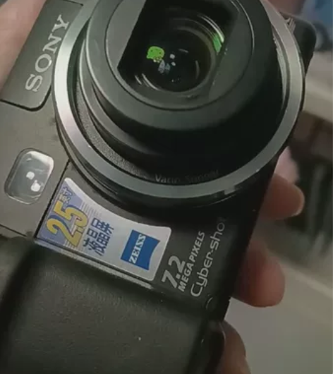 索尼DSC-V3数码相机 700万像素，蔡...