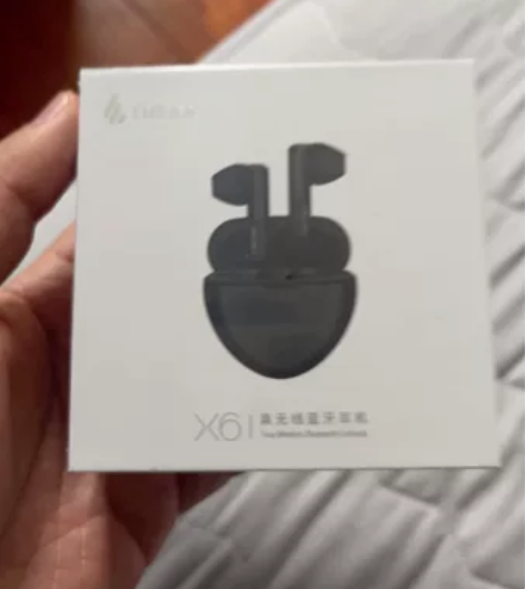 漫步者x6无线蓝牙耳机全新 某东买音响送的...