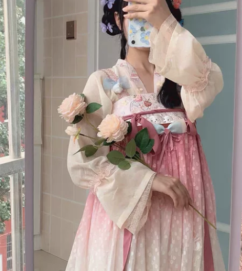 可出可不出七月夕 兔兔糖果 对襟短衫#汉元...
