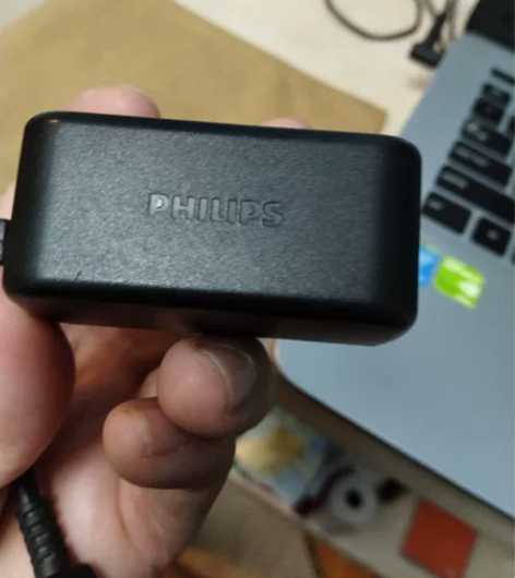 飞利浦 原装手机充电器 5v 0.65安，...